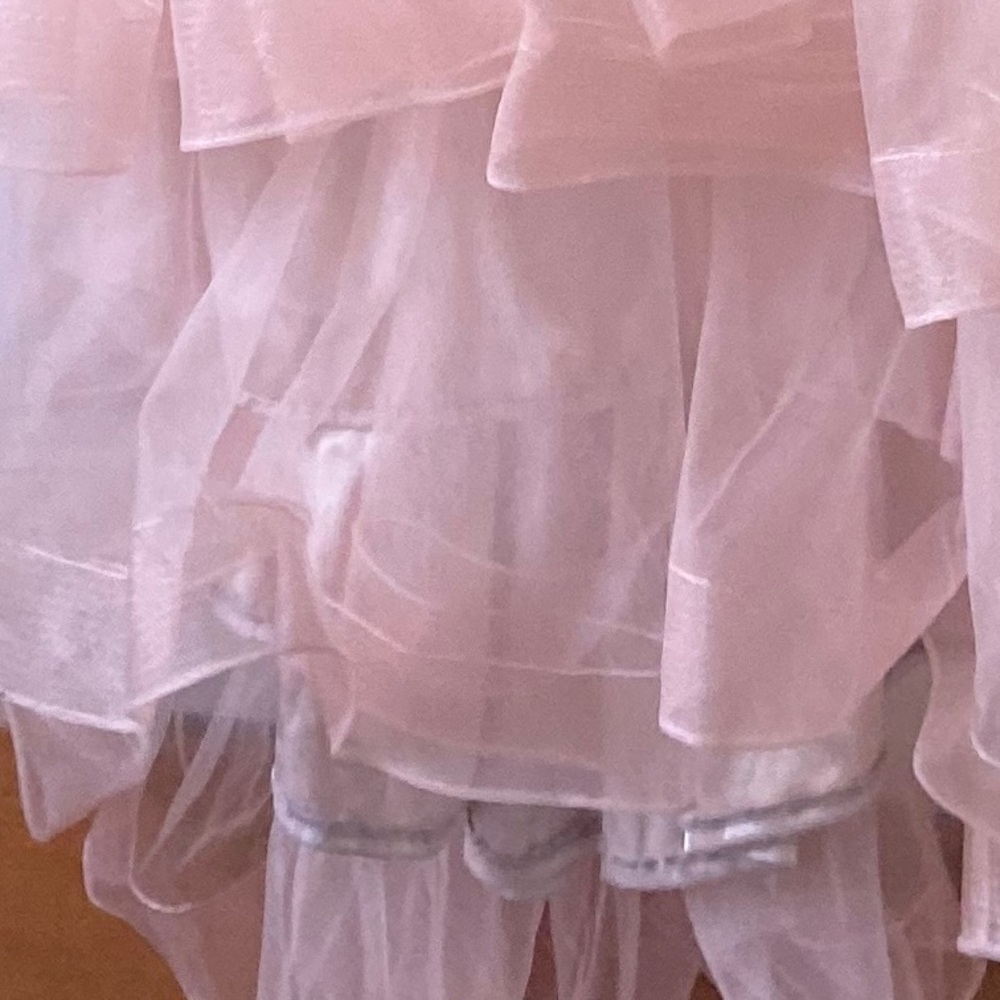 GORGEOUS PROM DRESS - Picture 4 of 4